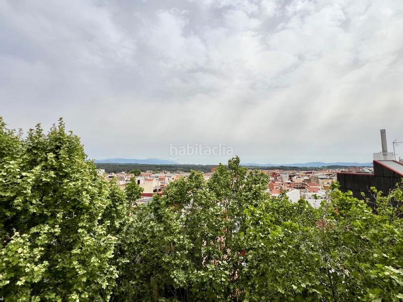 Foto 817e9164-74d5-4df0-ba32-ae5678422e3e. Piso  de 4 dormitorios y 2 baños, balcón terraza y trastero! en Sabadell