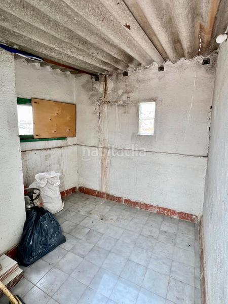 Foto d3ccd8be-f7ee-4bcc-a545-36e3bdb76a9a. Piso  de 4 dormitorios y 2 baños, balcón terraza y trastero! en Sabadell