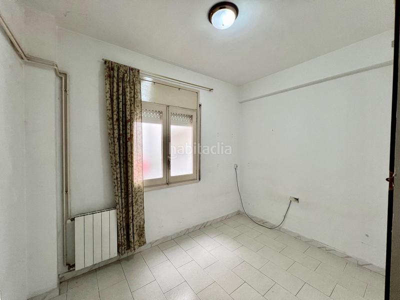 Foto d9bd589c-37d1-458c-bd8a-496186dedc18. Piso  de 4 dormitorios y 2 baños, balcón terraza y trastero! en Sabadell