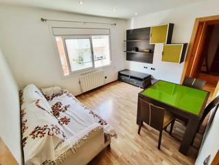 Piso en Can Rull. Piso en can rull de 3 dormitorios con patio.
