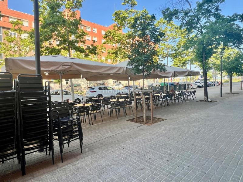 Foto b9152f4e-e399-41f3-b4be-9bb48131f908. Alquiler local comercial bar restaurante en traspaso en avenida matadepera!! en Sabadell