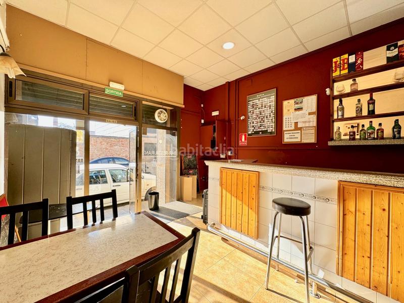 Foto 7463fc08-bb01-4b23-813f-ff29a61087e6. Alquiler local comercial bar restaurante con licencia en zona Hostafrancs. en Sabadell