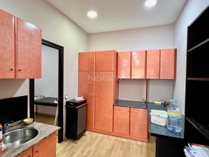 Foto ba1eb20b-ddb4-42cc-bf30-1d1e41bd46c7. Geschäftsraum in Can Rull Sabadell