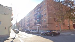 Pis  Ramon jove de. Piso de 4 dormitorios a reformar!