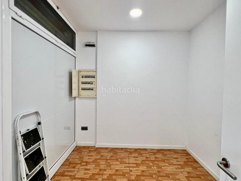 Foto aabfec50-2ef2-44e0-8263-0a8ee5e5fb13. Local commercial dans Can Deu Sabadell