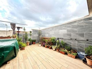 Appartement à Ca n'Anglada. Piso para entrar a vivir  zona muy tranquila terraza de 56m2 3 d