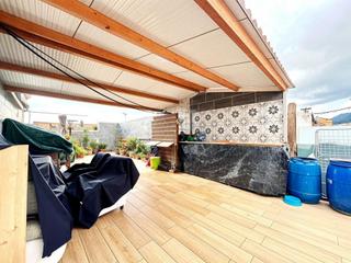 Appartement à Ca n'Anglada. Piso para entrar a vivir  zona muy tranquila terraza de 56m2 3 d