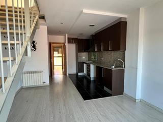 Pis a Ca n'Anglada. Duplex de 2 dormitorios  vestidor  terraza  2 garajes!!