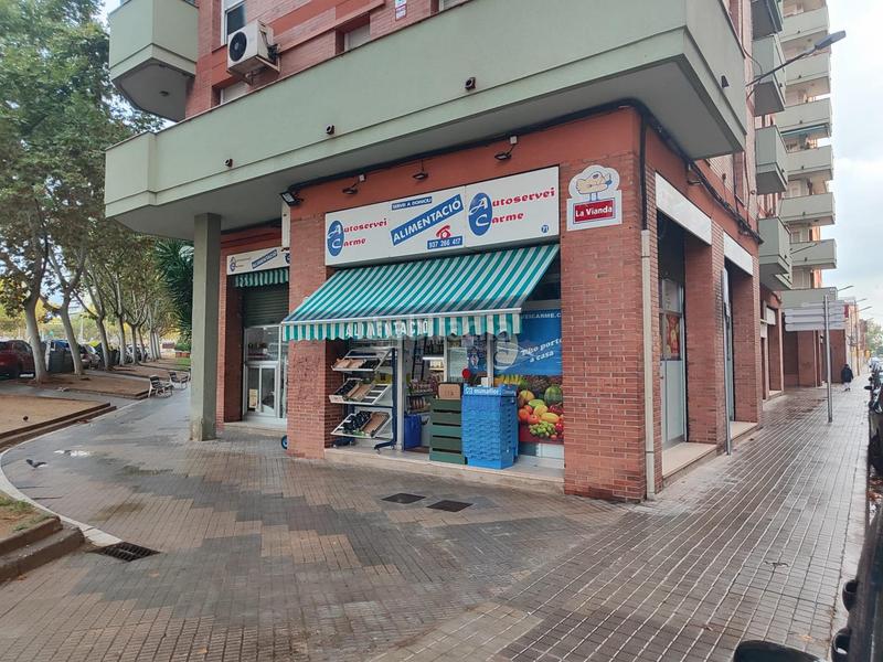 Foto fec98858-3ace-4e51-b7fb-7cc5e60d91d4. Locale commerciale in Covadonga Sabadell