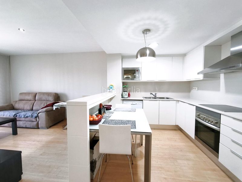 Foto 1ad1770a-aa30-49ea-b510-9296a51bff43. Piso  de 2 dormitorios 1 baño balcón y plaza de parking en Sabadell