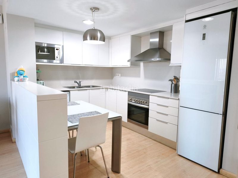 Foto 23f25346-aae4-4d86-87ea-f73ebeea6568. Piso  de 2 dormitorios 1 baño balcón y plaza de parking en Sabadell