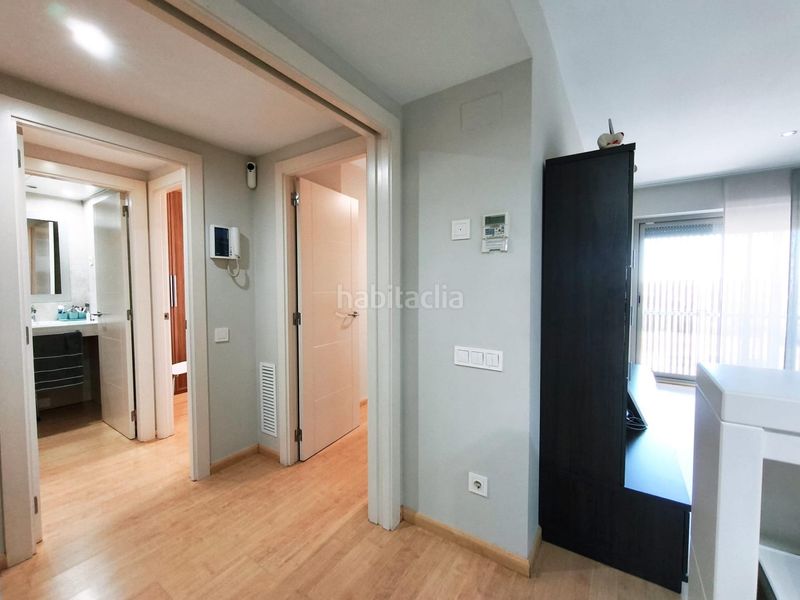 Foto 358f1dde-37dd-4611-9c45-042be3351ef2. Piso  de 2 dormitorios 1 baño balcón y plaza de parking en Sabadell