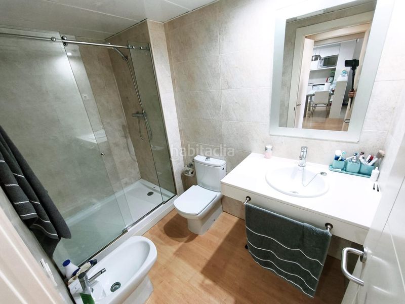 Foto d866f687-8885-423b-b58d-4a763a3f182f. Piso  de 2 dormitorios 1 baño balcón y plaza de parking en Sabadell