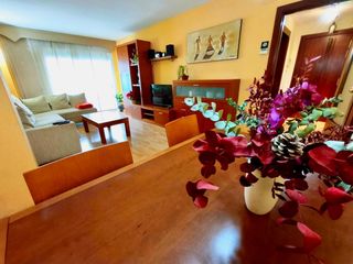 Piso  Europa. Piso tres habitaciones en can llong  parking y trastero