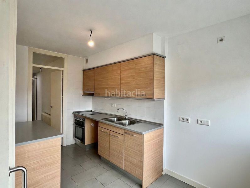 Foto b8b27ae1-fee3-4899-9fda-5a7227298eeb. Pis amb calefacció aparcament a Can Llong Sabadell