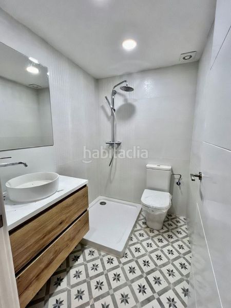 Foto 088b909d-80fc-4872-aae5-ceb682acd91a. Pis amb calefacció aparcament piscina a Gràcia Sabadell