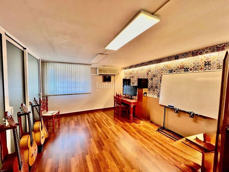 Foto 6d6b56e6-e029-4289-a7e3-fc56099d3eff. Rent business premise in La Roureda Sabadell