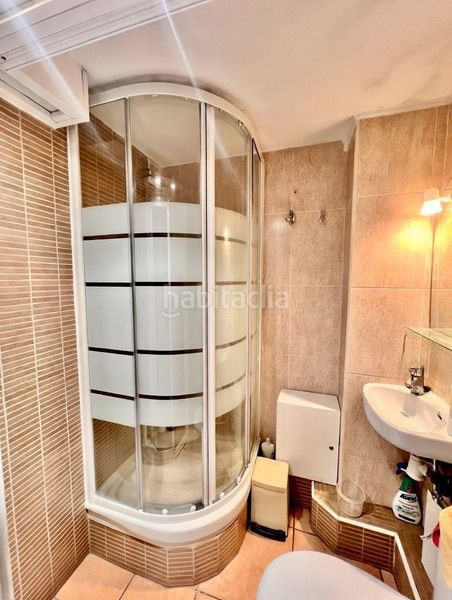 Foto a6a3abcc-77b5-4e90-9847-dc56a86b77c9. Rent business premise in La Roureda Sabadell