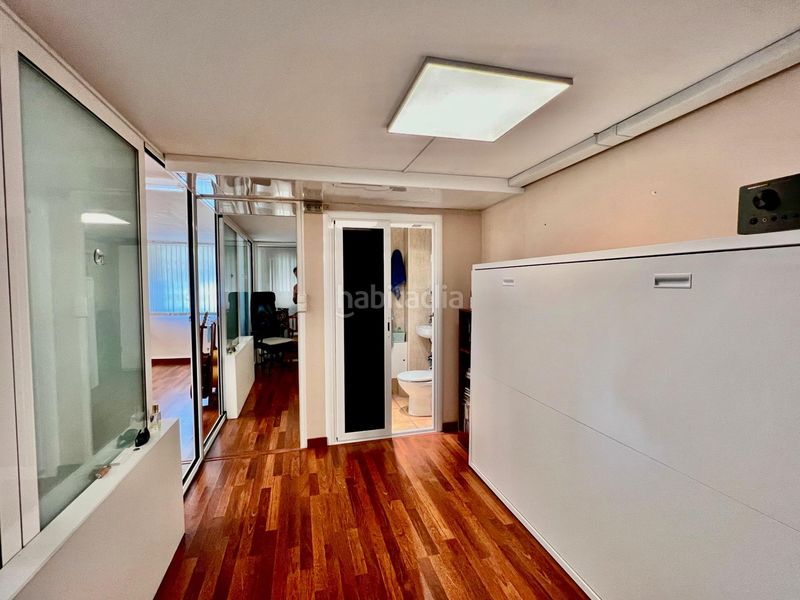 Foto da59ee8d-2195-49ad-a8c7-d8c0501baec3. Rent business premise in La Roureda Sabadell