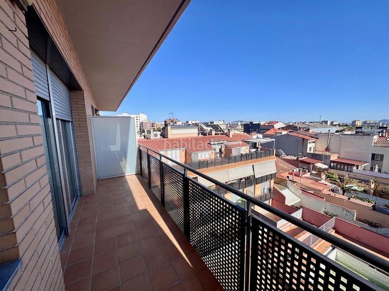 Foto bc2ee8a7-36cf-400e-973c-2e5faa4317e5. Pis amb calefacció aparcament piscina a Gràcia Sabadell
