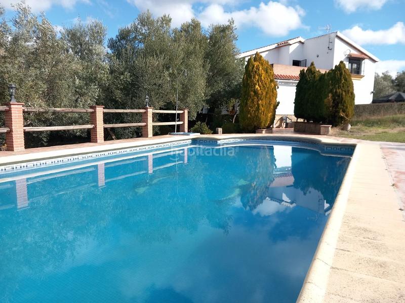 Foto 0ce48223-6767-4c4e-8718-81c8a8c7d753. Masia amb piscina a Arriate