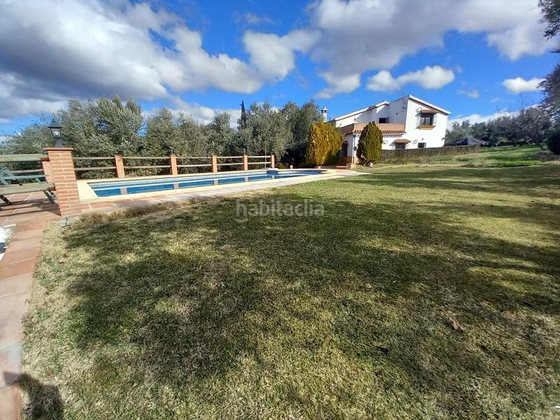Foto bfd89c95-c37d-42ef-831c-40d0d0957c0b. Masia amb piscina a Arriate