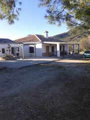Fondo rustico in Partidas Norte. Finca rústica en montecorto