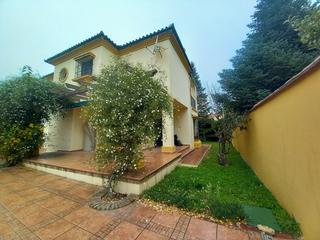 Maison à La Planilla. Chalet independiente