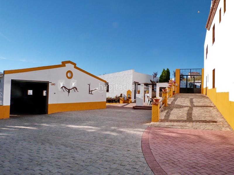 Foto df9bae57-b14c-4387-97ee-d35b04ff5de3. Finca rústica  en alrededores en Partidas Norte Ronda