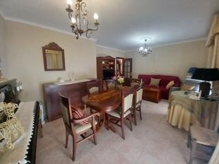 Etagenwohnung in Casco Histórico. Piso céntrico muy amplio