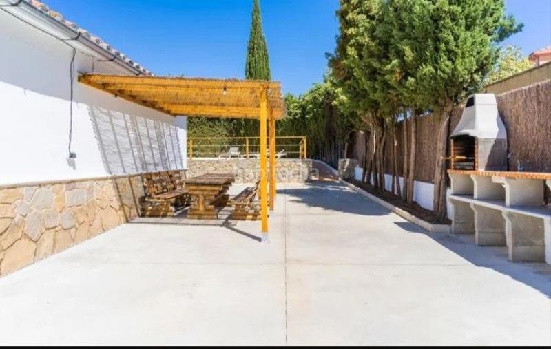 Foto 3de101de-76fd-45b9-a3b0-38a7e3a4871c. Alquiler masía casa con piscina en La Planilla Ronda
