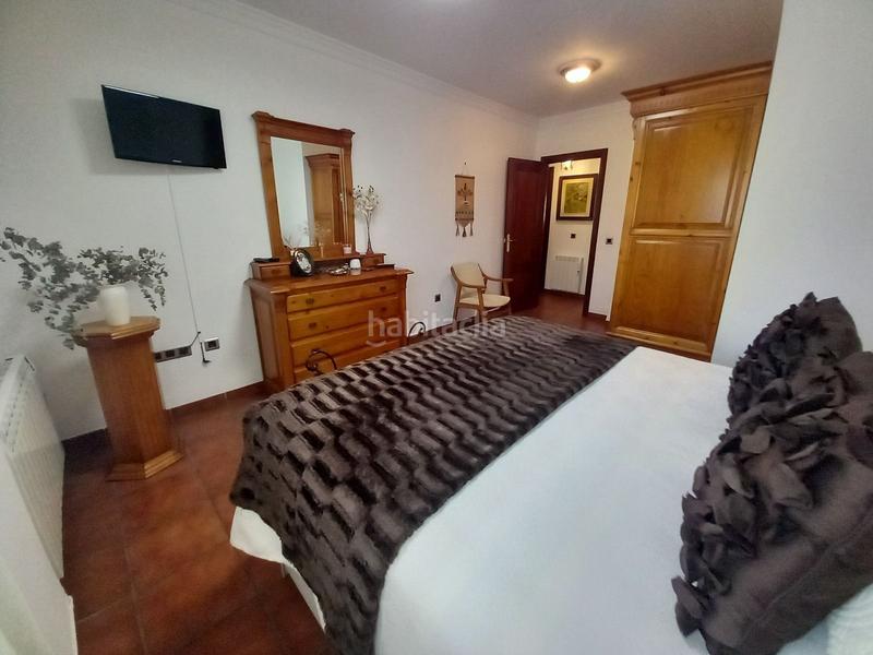 Foto 144c9657-e82d-4dc2-aa4d-2cd789a0a526. Casa adosada adosado en urbanización en La Planilla Ronda