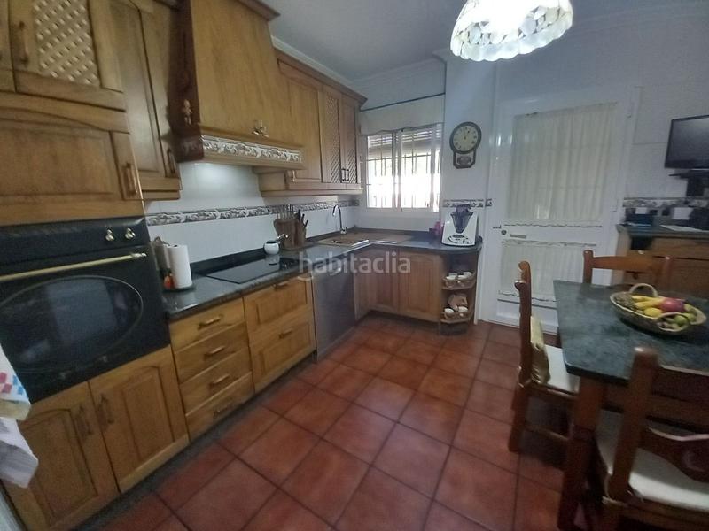 Foto fd84e46e-14ec-4240-8f3d-751790fb6572. Casa adosada adosado en urbanización en La Planilla Ronda