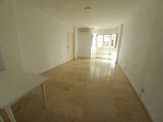 Pis en Centro. Amplio piso c�ntrico