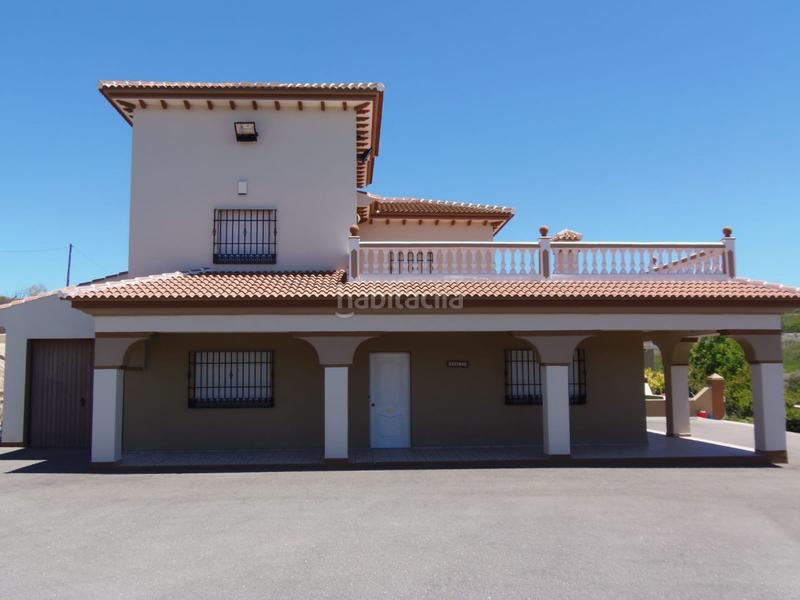 Foto 25f089a2-dd10-4bf1-a2dc-2d30845bc00d. Casa amb aparcament a Arriate