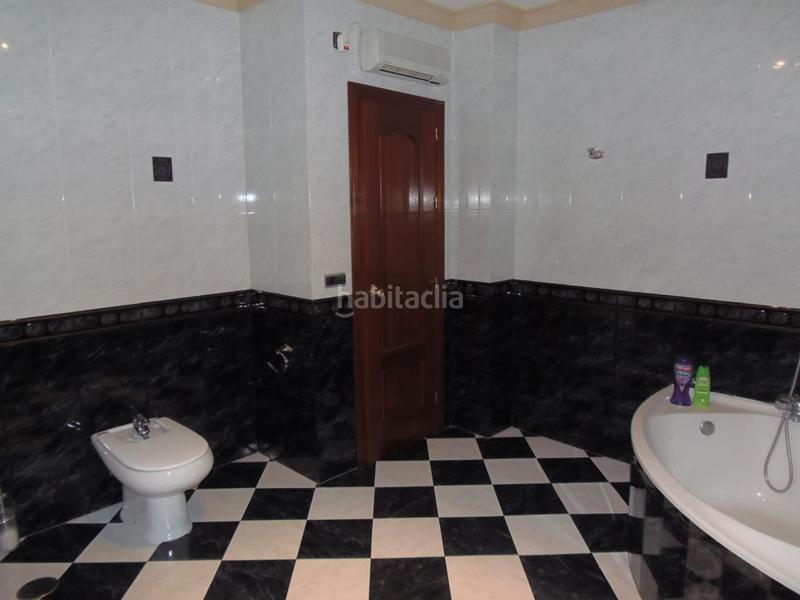 Foto 299f7bc8-6d5e-43da-92d6-7918323ed2c3. Casa amb aparcament a Arriate