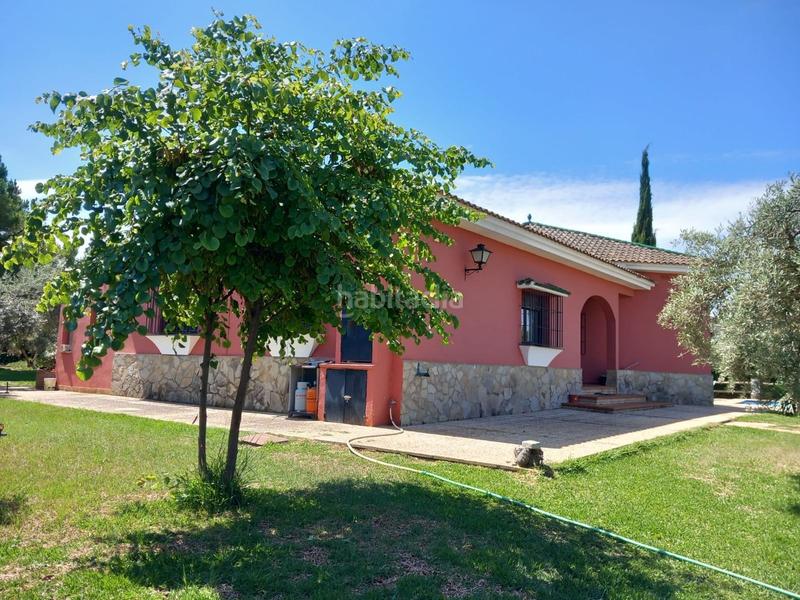 Foto f9dd64a4-c49f-4b38-95a4-f005fcb9b829. Masia amb piscina a Arriate