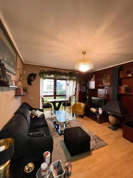 Foto 1a50e745-d44c-422c-8f79-6ddcb15f0ffa. Pis amb xemeneia calefacció a Txurdinaga Bilbao