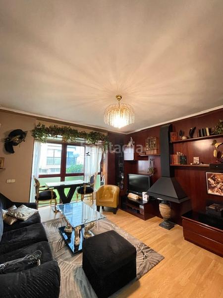 Foto 3e5a66bb-7269-48d8-831d-d27c7c26c992. Pis amb xemeneia calefacció a Txurdinaga Bilbao