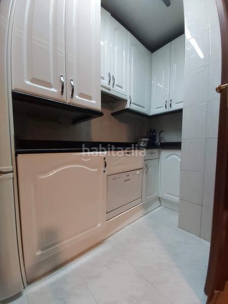 Foto 9dcdc284-dc47-4967-a62f-d1f04daffc2c. Pis amb xemeneia calefacció a Txurdinaga Bilbao