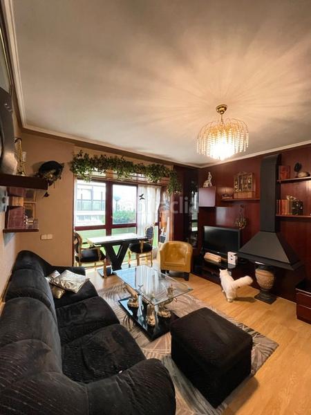 Foto d768e706-e064-4b9b-99b5-79faff82d16e. Pis amb xemeneia calefacció a Txurdinaga Bilbao