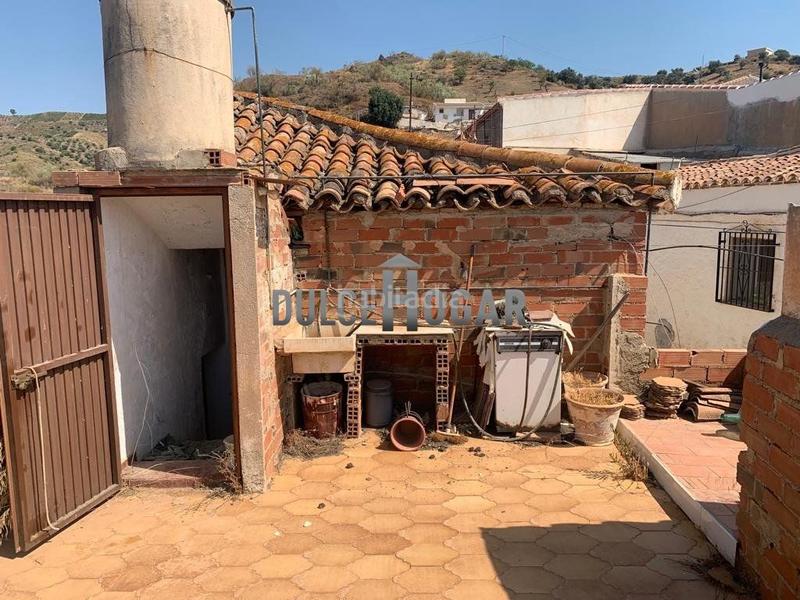 Foto 65a4a295-5796-43b0-8d39-b46c235e6421. Masía casa en benaque con terreno! en Macharaviaya