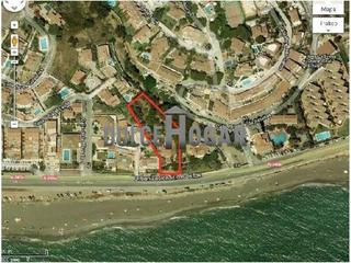 Terreny residencial a Benajarafe. Atencion inversores!! parcela con vivienda! primera linea de pla