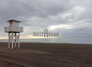 Chalet en Torre de Benagalbón. Parcela de 1157 en primera linea de playa!!