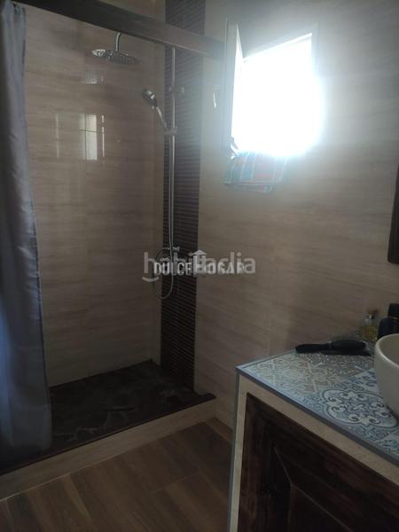 Foto b081f0ce-3516-4e50-a4fe-ed028d21f4fc. Casale con parcheggio in Almayate Bajo