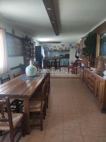 Foto f6ac0987-8657-43c3-a7aa-1a5f157dd554. Casale con parcheggio in Almayate Bajo