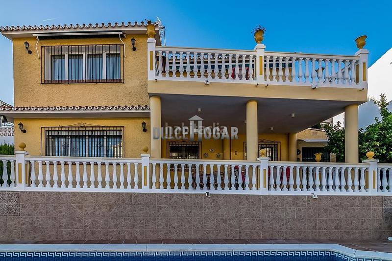 Foto b39577c3-9ff9-476e-b0b3-f4d0740d215b. Chalet  en serramar en La Cala del Moral Rincón de la Victoria