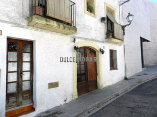 A tre livelli in Castellet i la Gornal. Gran casa familiar de tres viviendas en un lugar ideal del pened