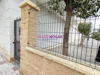 Local Comercial en Avenida Avenida de Sor Teresa Prat