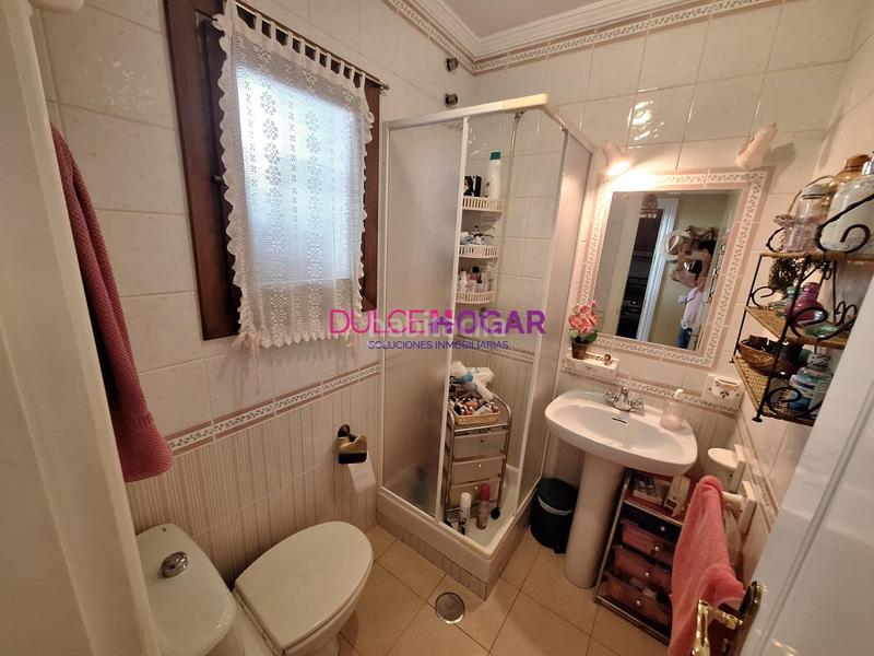 Foto 906bad19-02f9-4e63-ae0f-d8bb25bb5183. Maison jumelée avec parking dans La Cala del Moral Rincón de la Victoria